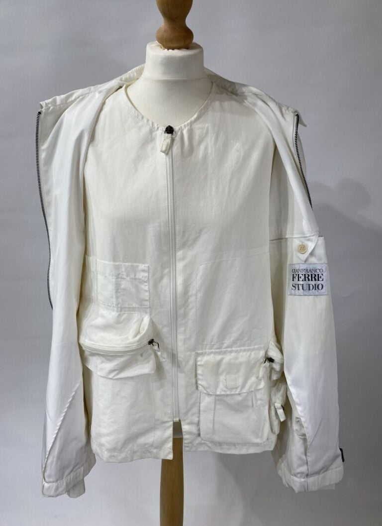 GIANFRANCO FERRÉ - Double veste pour homme en toile blanche : une sous-veste sa…