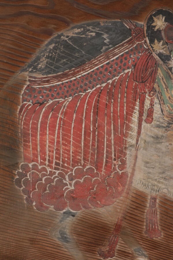 Grande TABLETTE votive oo'ema 大絵馬 représentant un cheval noir, paré d'une harna…