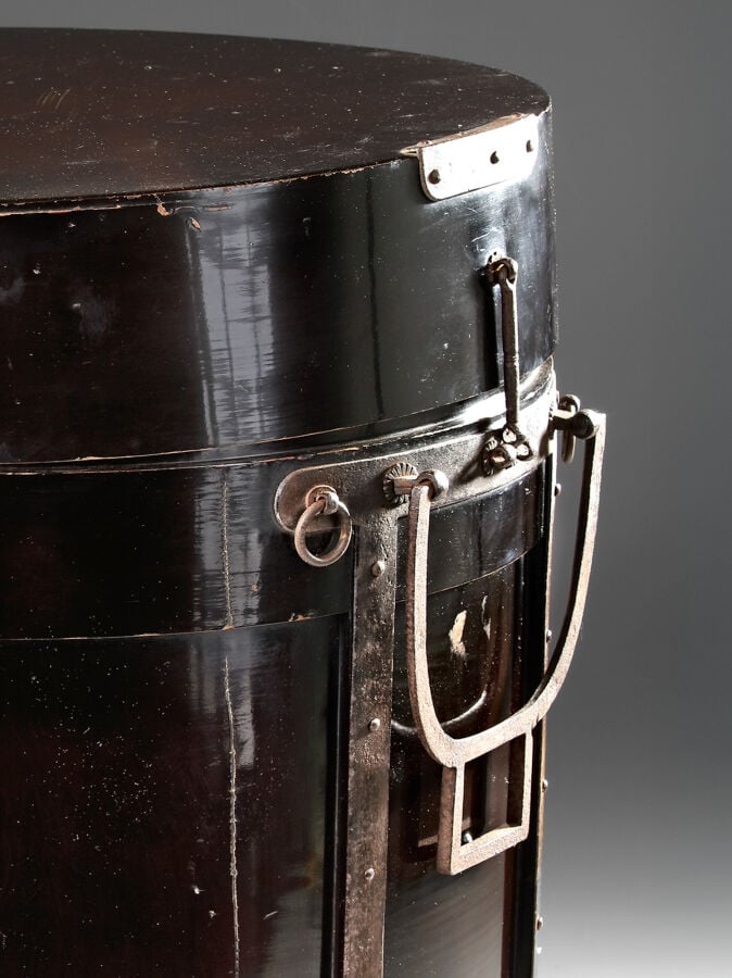 JAPON - Période Edo, vers 1800 - RECIPIENT cylindrique (携帯食器, keitai shôki), co…