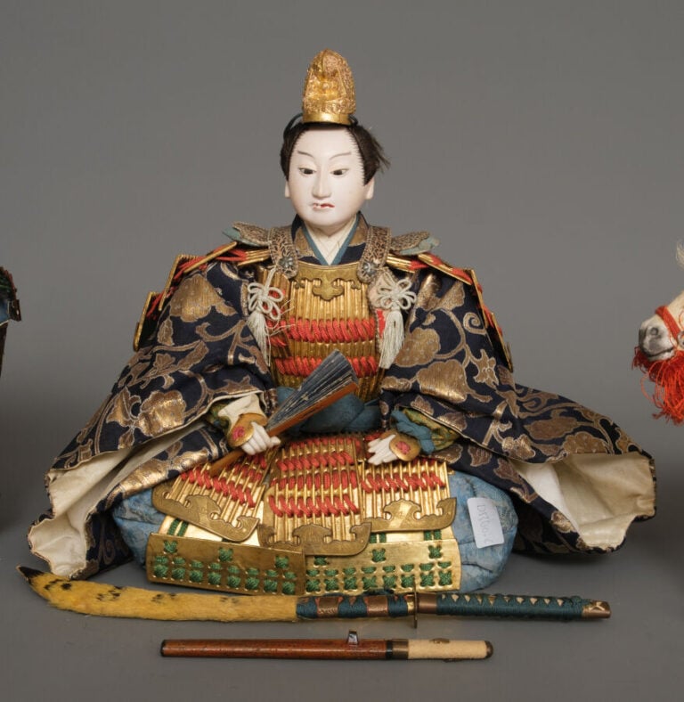 JAPON - Période Meiji (1868-1912) - Ensemble de DEUX POUPEES 武者人形 (musha ningyô…