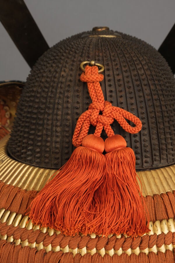 JAPON- Période Taishô (1912-1926). - CASQUE koboshi'bachi kabuto à emblème du c…