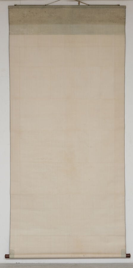 JAPON - Période Taishô (1912-1926) - Grand ROULEAU suspendu kakejiku 掛け軸 , à dé…