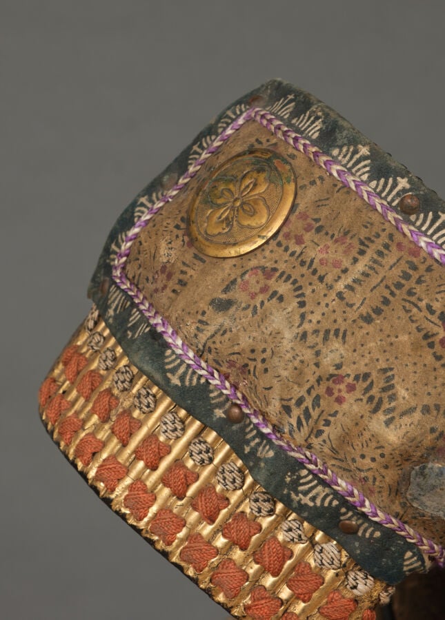 JAPON - Seconde moitié du XVIIIème siècle - Grande ARMURE ô'yoroi) en métal laq…