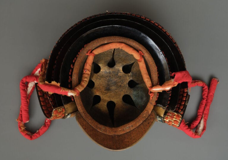JAPON - XIXème/XXème siècle pour certaines parties ( comme le casque) - ARMURE…