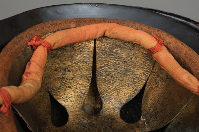JAPON - XIXème/XXème siècle pour certaines parties ( comme le casque) - ARMURE…