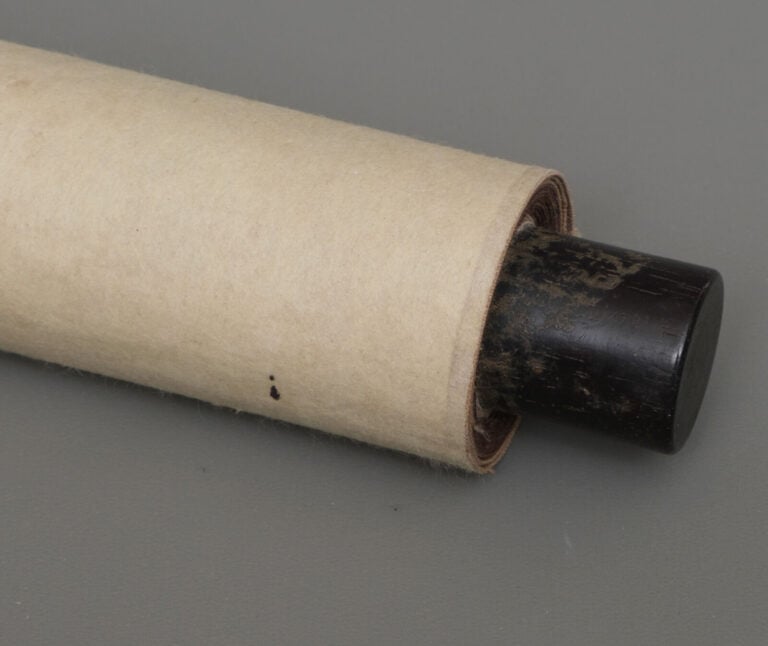JAPON - XVIIIe siècle (période Edo) - ROULEAU suspendu kakejiku 掛け軸 à décor d'u…