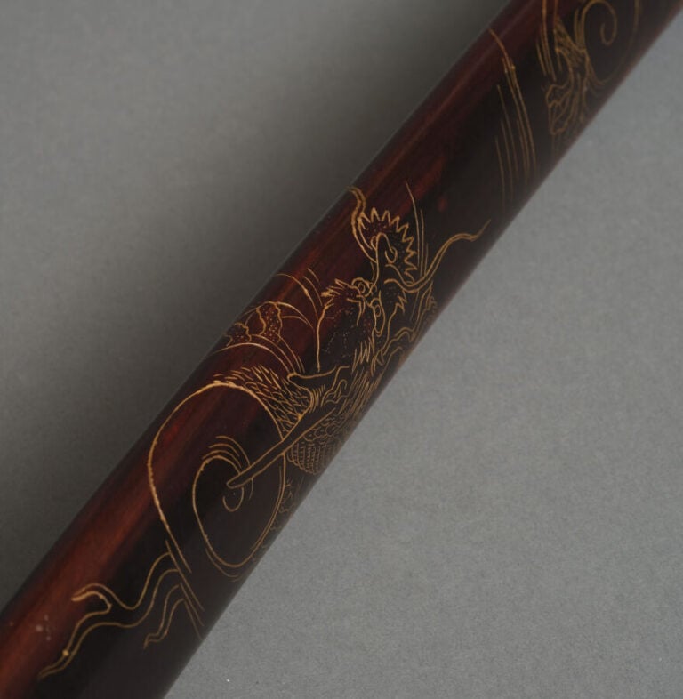 JAPON. XVIIIe siècle (période Edo) - SABRE Wakizashi Shinto en koshirae laqué m…
