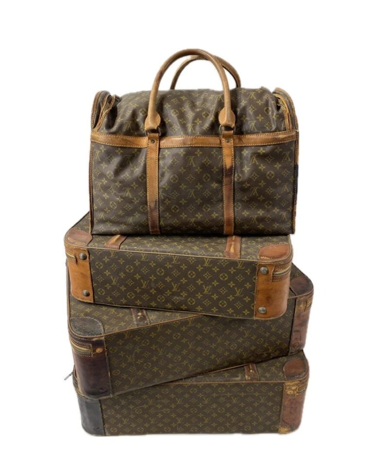 LOUIS VUITTON - Ensemble de bagages en toile Monogram et cuir naturel comprenan…