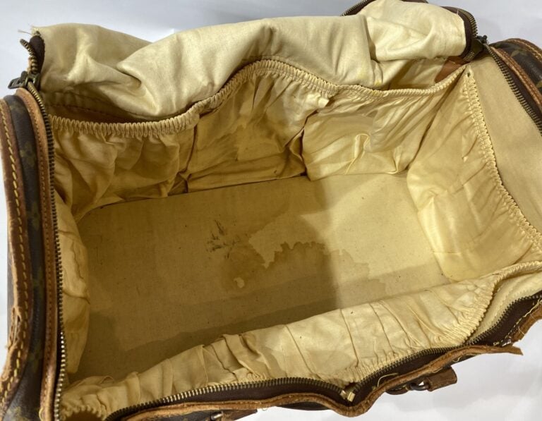 LOUIS VUITTON - Ensemble de bagages en toile Monogram et cuir naturel comprenan…