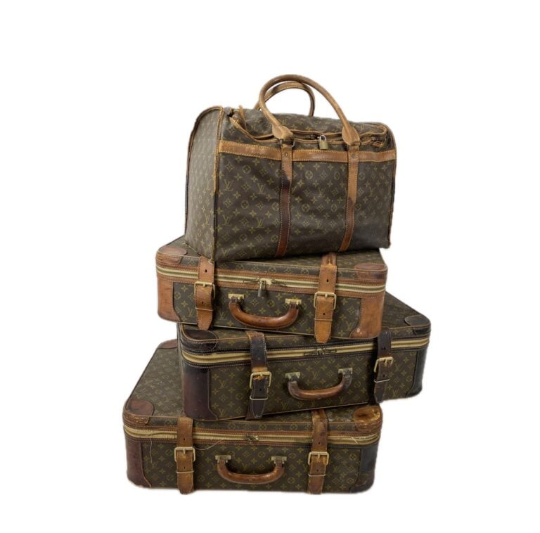 LOUIS VUITTON - Ensemble de bagages en toile Monogram et cuir naturel comprenan…