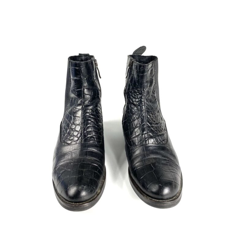 MARITHE FRANCOIS GIRBAUD, MALLY - Lot de deux paires de bottines en cuir noir (…