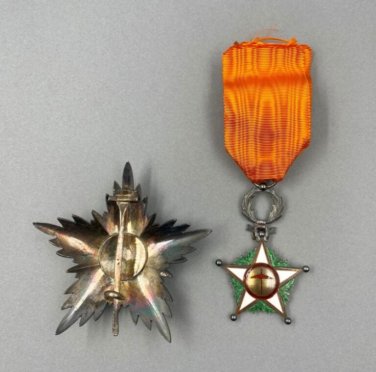 Maroc - Arthus Bertrand & Compagnie. - Croix d'officier et plaque de l'ordre «…