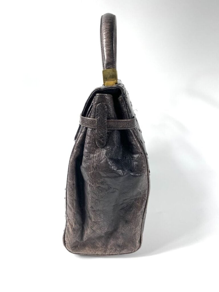 Sac en autruche anthracite dans le style Kelly, garniture en métal doré. - 22 x…