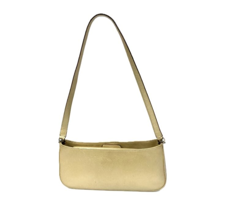 SALVATORE FERRAGAMO - Sac baguette en cuir doré mat, porté épaule, fermeture pa…