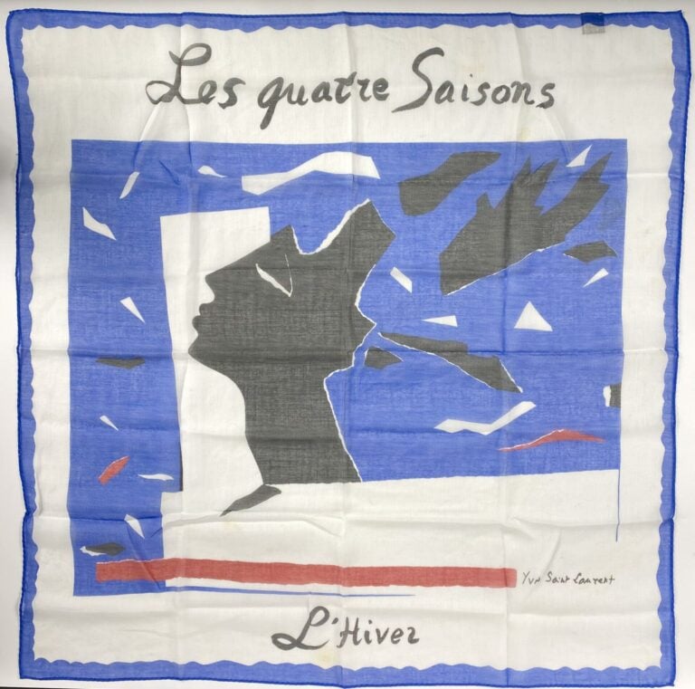 YVES SAINT LAURENT - Les quatre saisons - Carré en voile de coton imprimé dans…