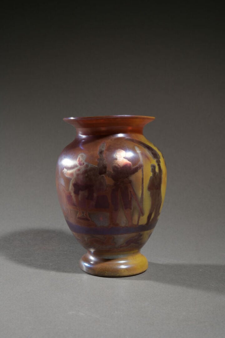 Amédée DE CARANZA (1840-1912) - Vase à corps ovoïde sur talon plat circulaire e…