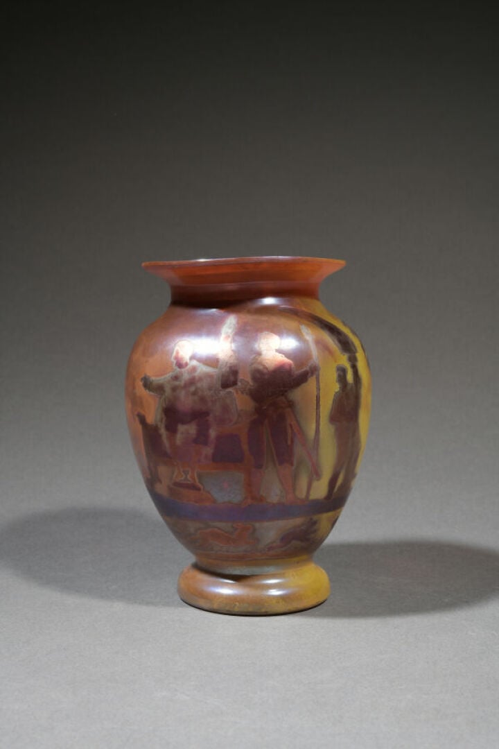 Amédée DE CARANZA (1840-1912) - Vase à corps ovoïde sur talon plat circulaire e…