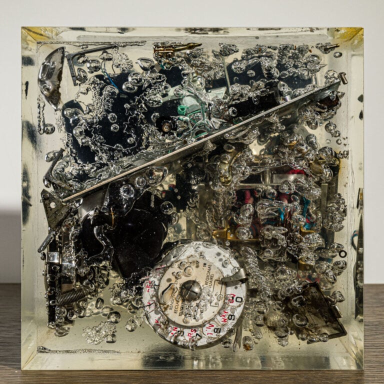 ARMAN (1928-2005) Arman Hernandez dit - Cube téléphonique, c. 1970 - Accumulati…