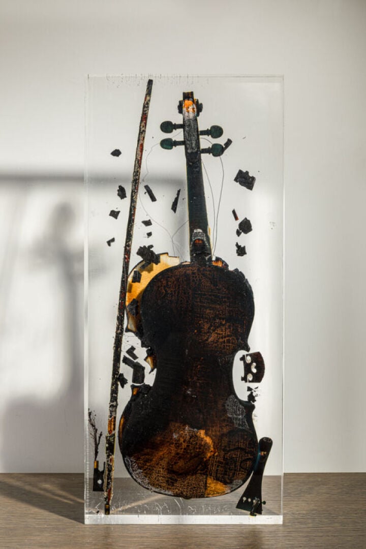 ARMAN (1928-2005) Arman Hernandez dit - Violon calciné, c.1980 - Inclusion d'él…