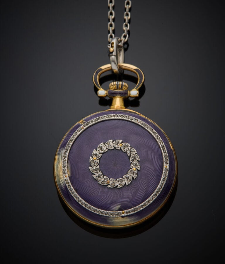 BREGUET - - MONTRE de COL en or jaune (750‰) orné d'émail mauve translucide gui…