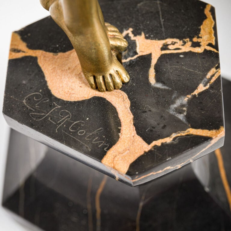 CLAIRE JEANNE COLINET (1880-1950) - Dawn - Sculpture en bronze dorée, figurant…