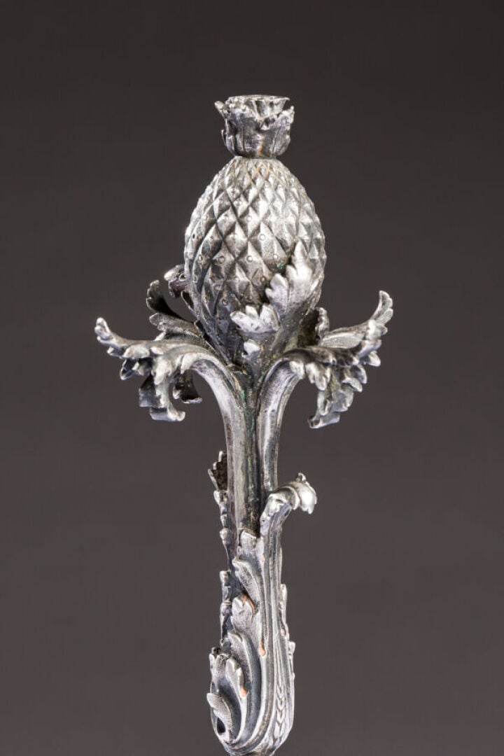 HALPHEN & BACCARAT - Rare ensemble composé de 4 coupes et - d'un serviteur muet…