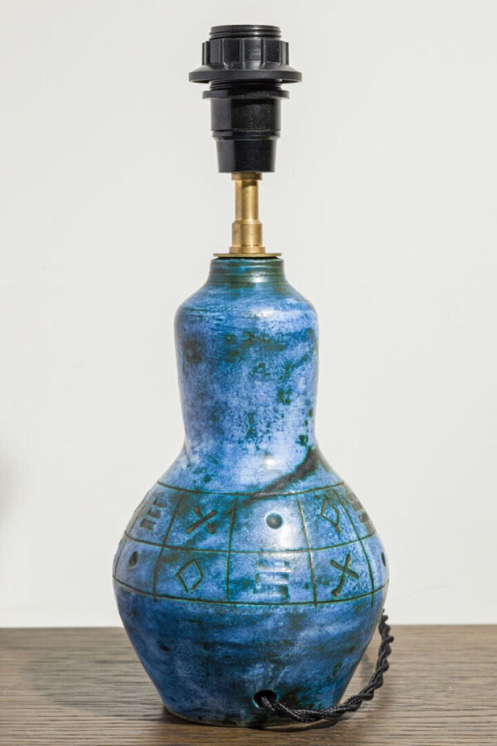 JACQUES BLIN (1920-1995) - Lampe à corps renflée et col droit bulbeux en cérami…