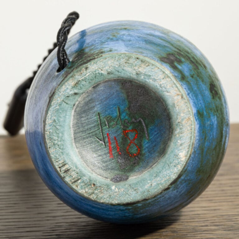 JACQUES BLIN (1920-1995) - Lampe à corps renflée et col droit bulbeux en cérami…