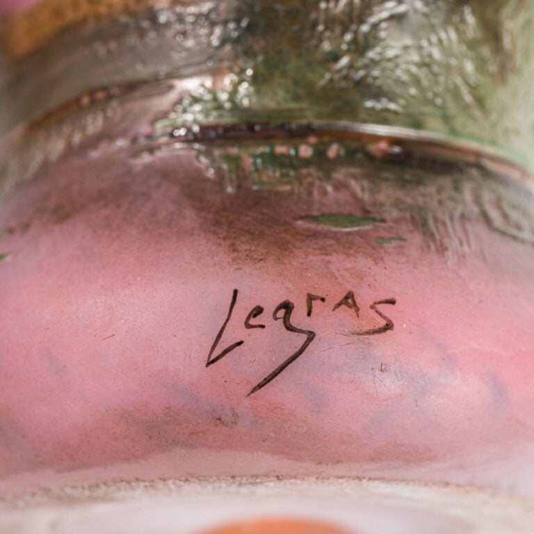 LEGRAS - Vase à corps ovoïde en méplat sur talon circulaire à décor en - polych…