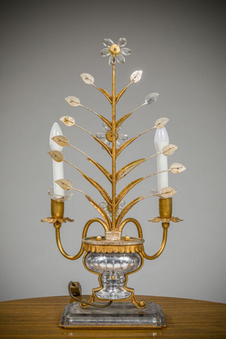 MAISON BAGUES - Grande lampe de bureau à armature végétale en métal à patine -…