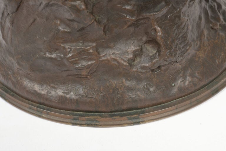 Mathurin MOREAU (1822-1912) - Jeune femme aux oiseaux - Epreuve en bronze à pat…