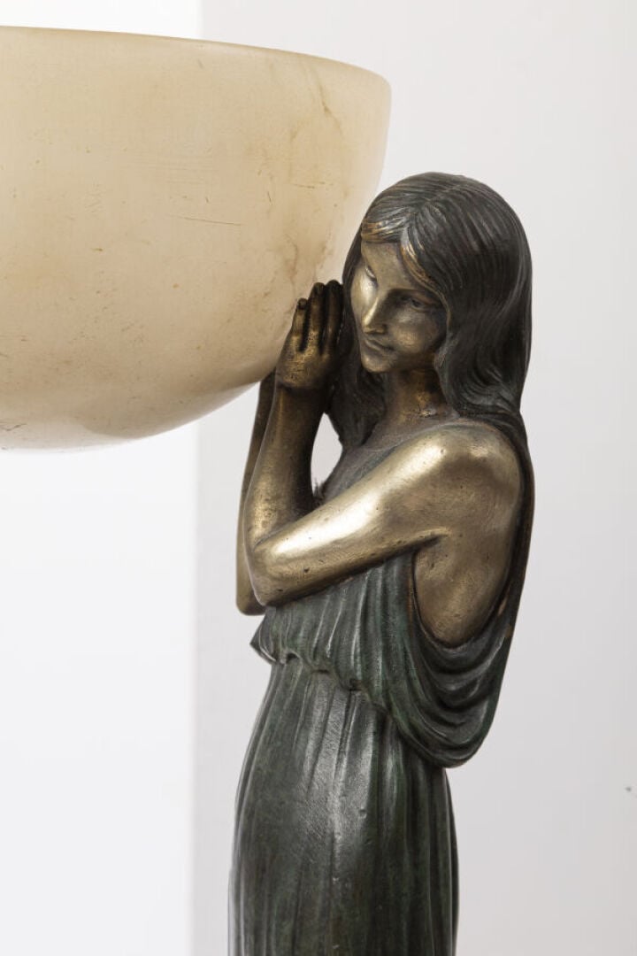 PIERRE LAUREL DIT PIERRE LE FAGUAYS (1892-1962) - Sculpture en bronze éclairant…