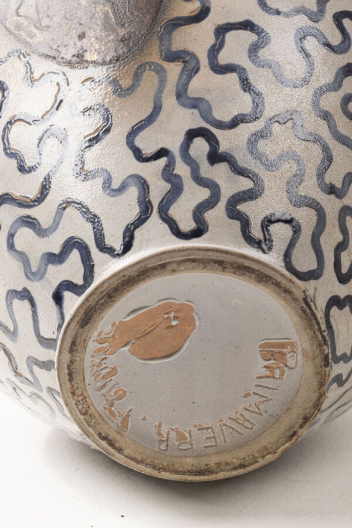 PRIMAVERA - Vase de forme ovoïde sur talon circulaire et col cheminée - annelé…