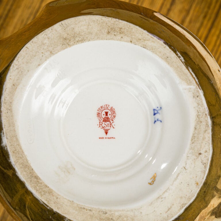 RIESSNER, STELLMACHER & KESSEL POUR AMPHORA - Manufacture TURN TEPLITZ - Vase e…