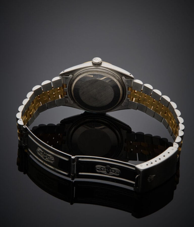 ROLEX - - BRACELET MONTRE ronde "Oyster Perpetual Date" en or jaune (750‰) et a…