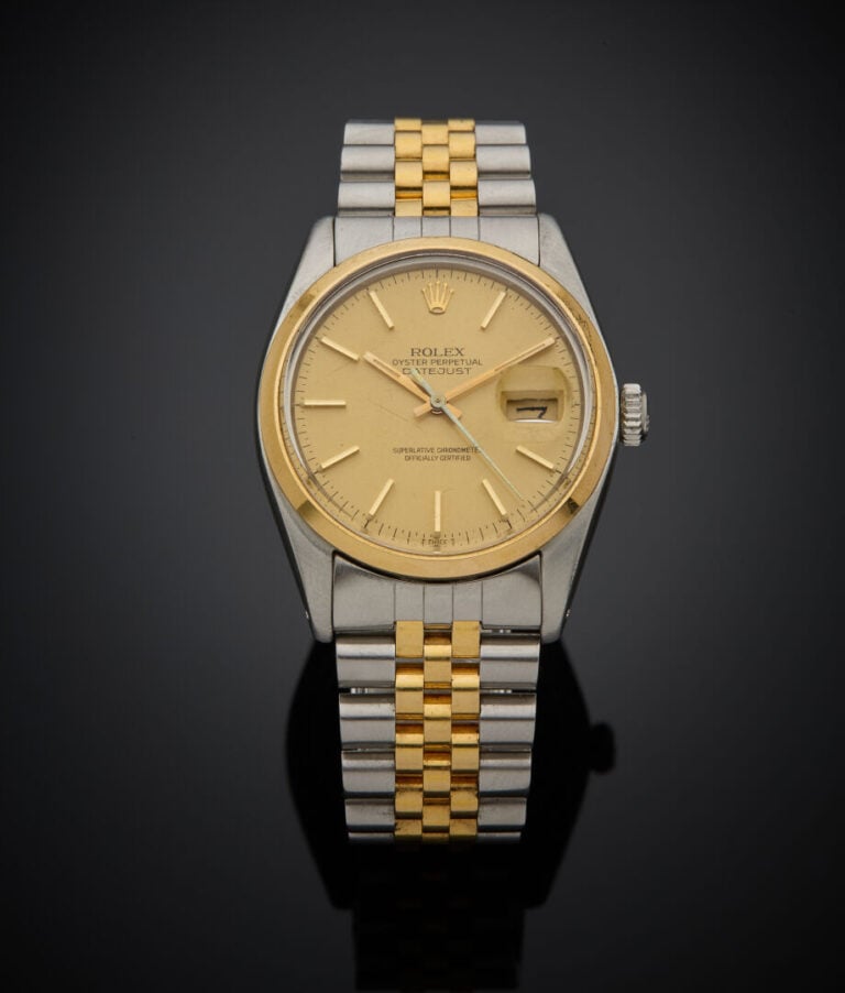 ROLEX - - BRACELET MONTRE ronde "Oyster Perpetual Date" en or jaune (750‰) et a…