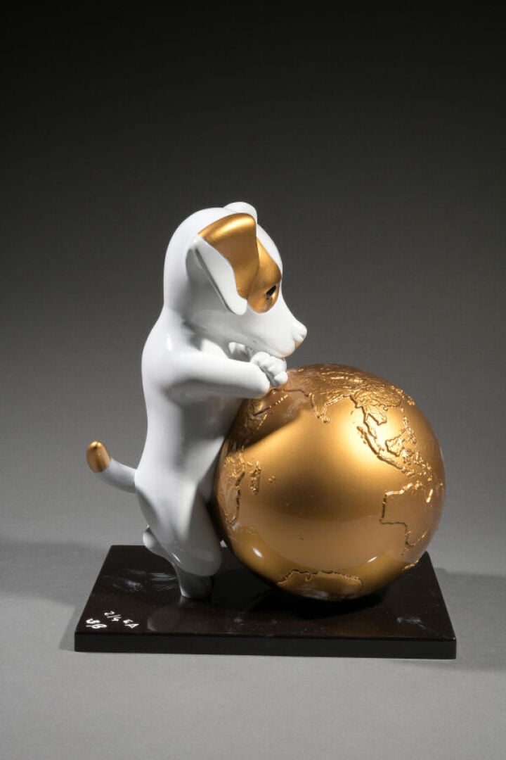Stéphane BOLONGARO (1963) - "Totor planet" doré, 2025 - Sculpture en résine - M…