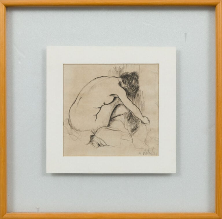 SUZANNE VALADON (1865-1938) - Nu assis - Crayon et fusain sur papier chamois be…