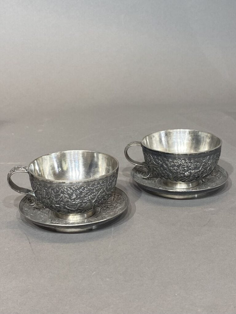 Asie du sud Est - Ensemble de deux tasses et sous-tasses en argent (800) - Poid…