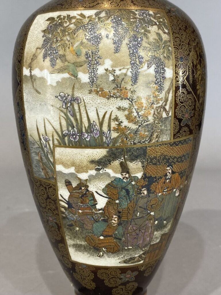 Japon - Vase balustre en faïence de Satsuma à décor en registre de scènes animé…