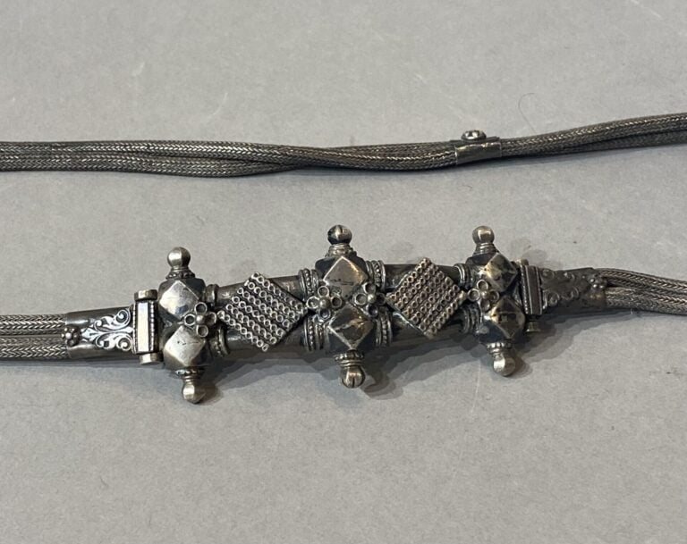 Travail indien - Ceinture de mariage dit Karmapatti en argent (800), maille pal…