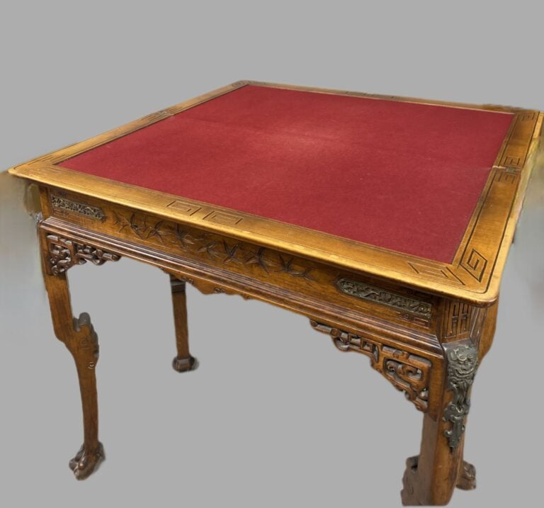 VIARDOT Gabriel (1830-1906) - Table de salon formant table de jeux en bois exot…
