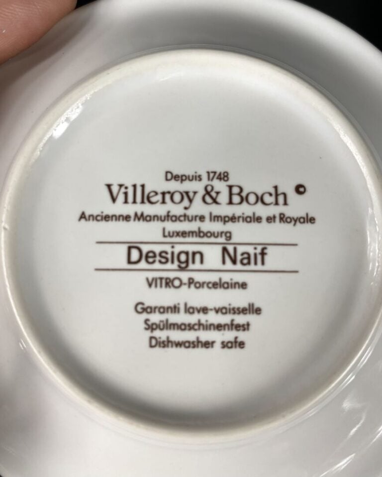 VILLEROY & BOCH - Ensemble de 6 tasses et sous-tasses du modèle Mariefleur - On…