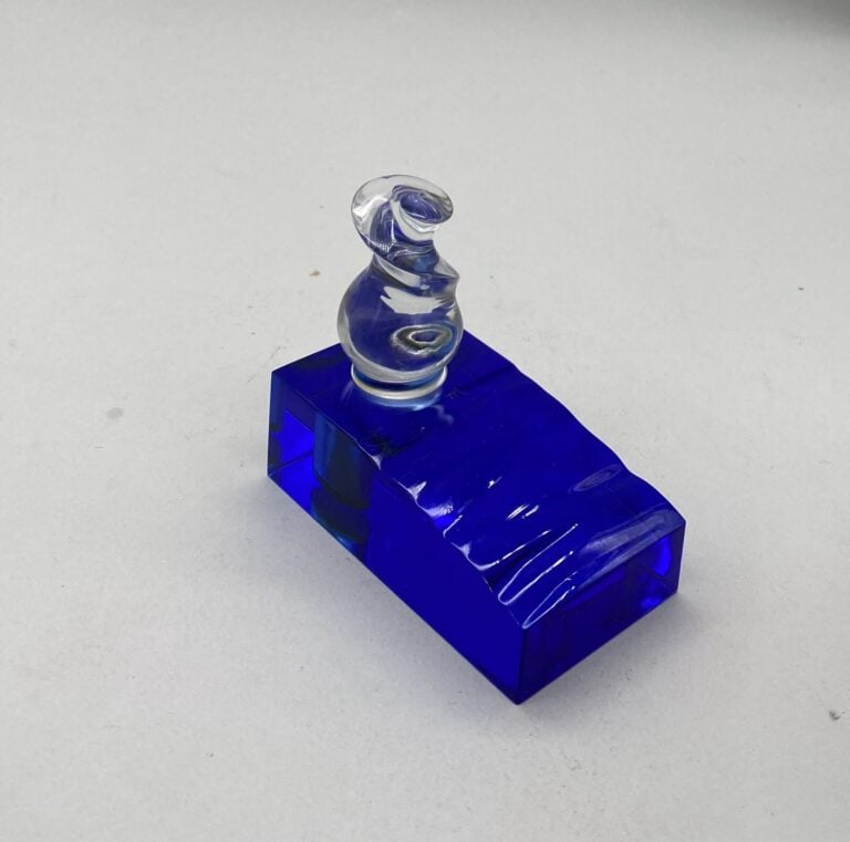 2 flacons : - - MONTANA, "Monolithe" , édition Baccarat limitée pour 1995. Avec…