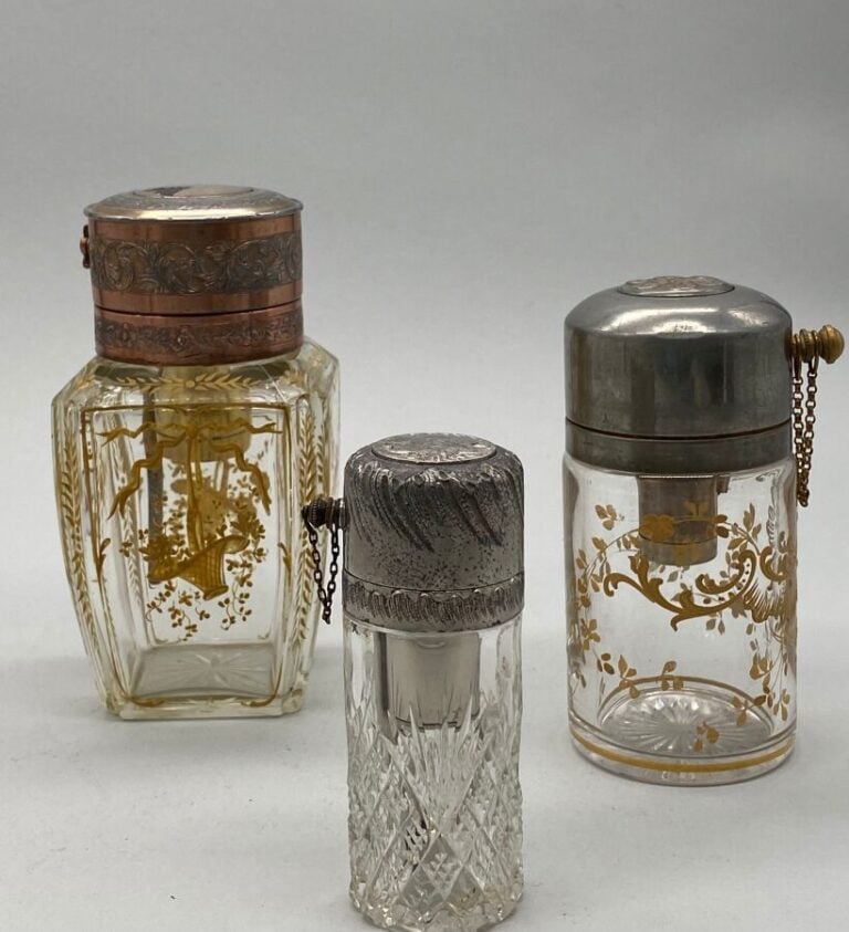 3 pulvérisateurs à pompe en cristal - 1900 - 10 x 15 cm - (Bon état)
