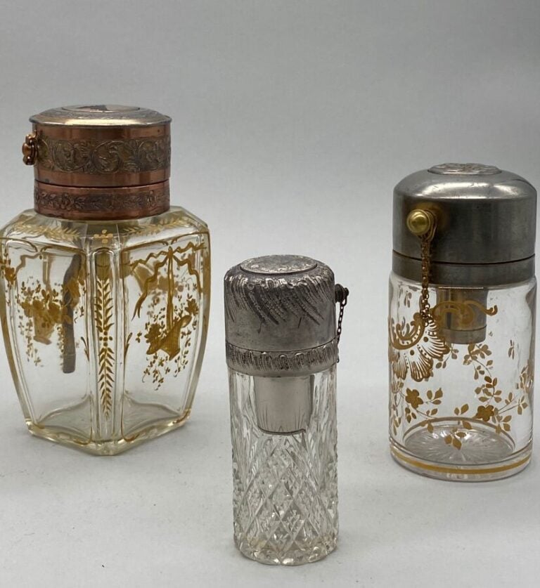 3 pulvérisateurs à pompe en cristal - 1900 - 10 x 15 cm - (Bon état)