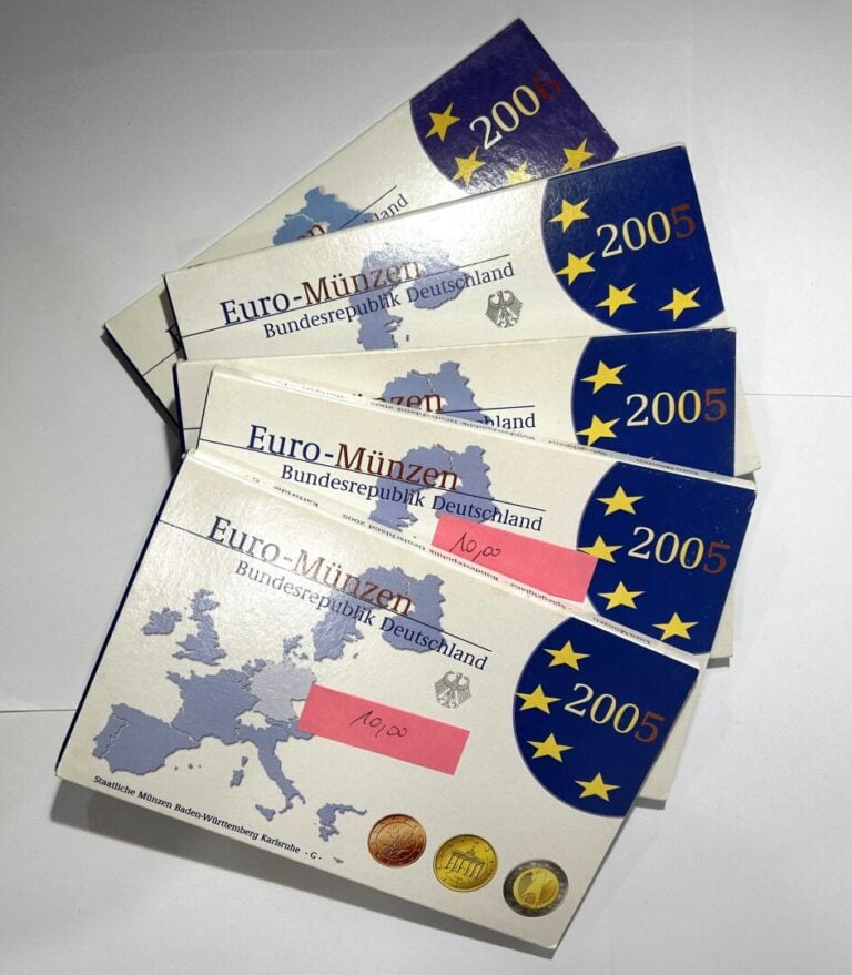 Allemagne - Euros - Lot de cinq coffrets BE Allemagne comprenant quatre BE 2005…