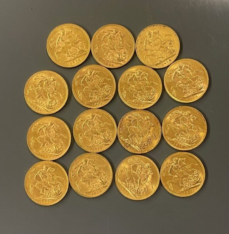 ANGLETERRE - 15 souverains or Georges V - Poids total : 119.4 g - (petites usur…