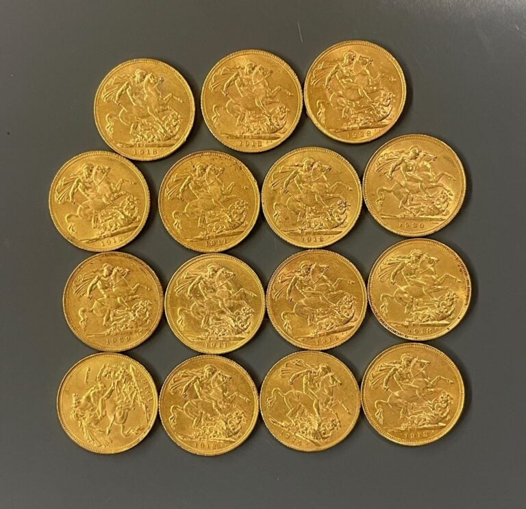 ANGLETERRE - 15 souverains or Georges V - Poids total : 119.4 g - (petites usur…