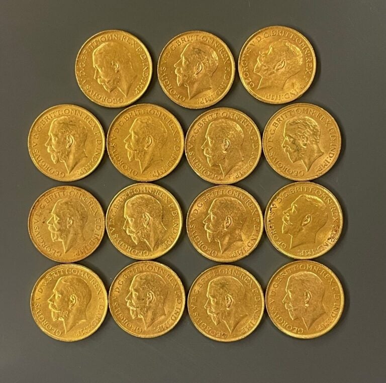 ANGLETERRE - 15 souverains or Georges V - Poids total : 119.4 g - (petites usur…